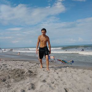 Meet your Posher, Ashton